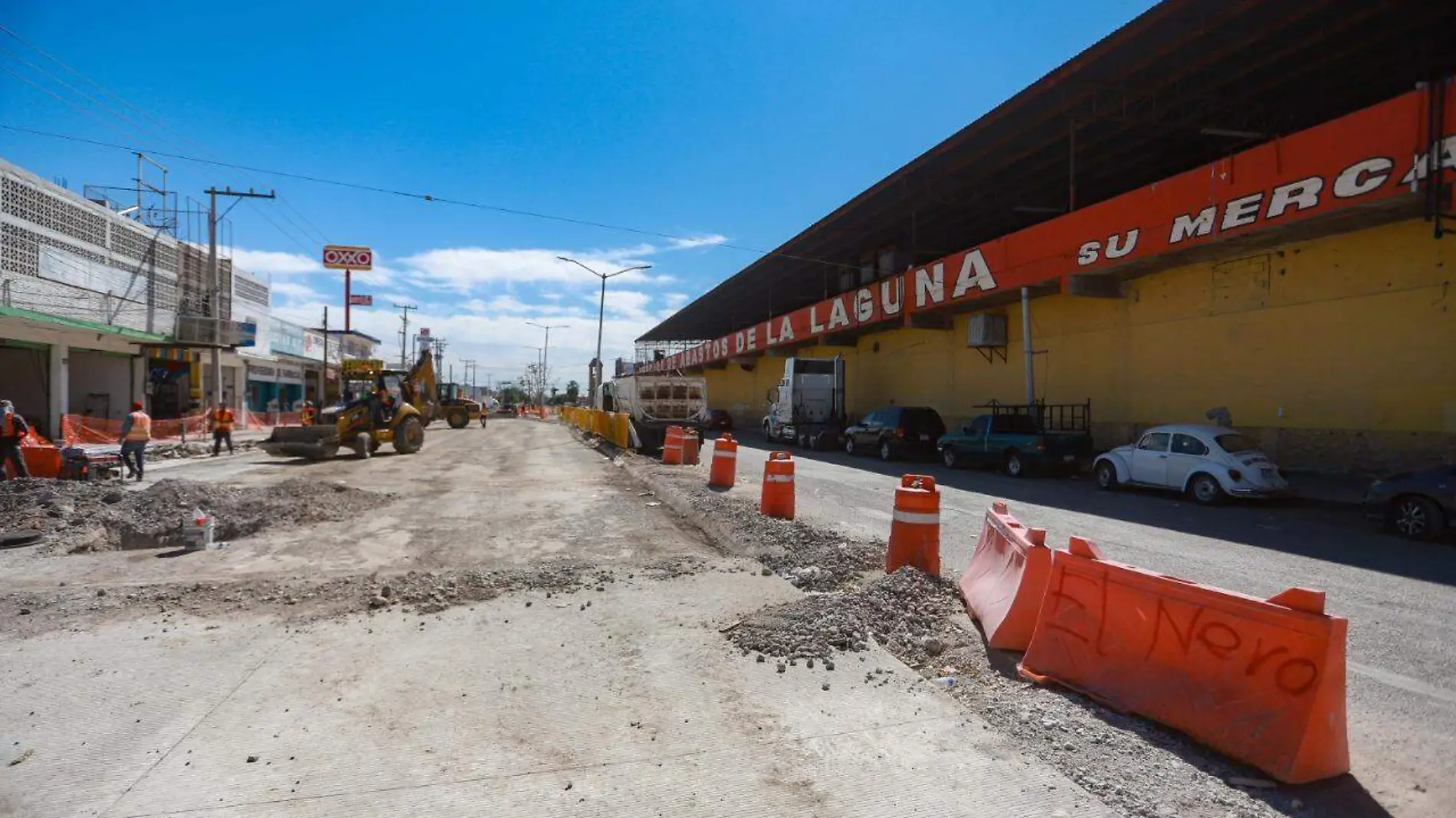 21 MIGUEL 3 Ciudadanos y comerciantes beneficia la pavimentación de calle Cuitláhuac1